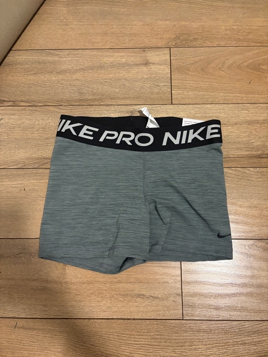 Nike Pants - Nike Pro shorts